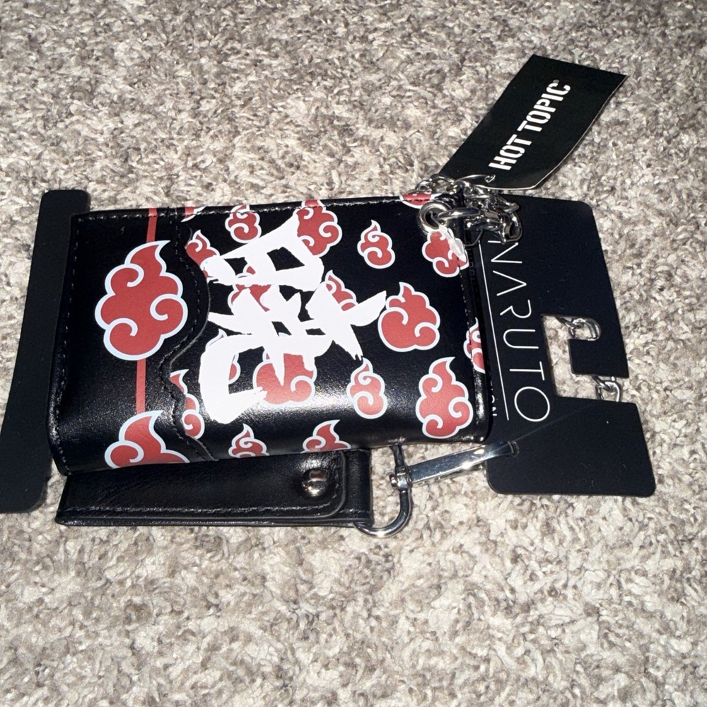 Hot Topic x Naruto Shippuden Akatsuki Black and Red trifold wallet‎ with Chain